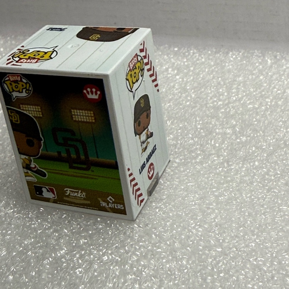 Bitty Pop Funko MLB Superbox SD Padres Luis Arraez Figure - Picture 5 of 7